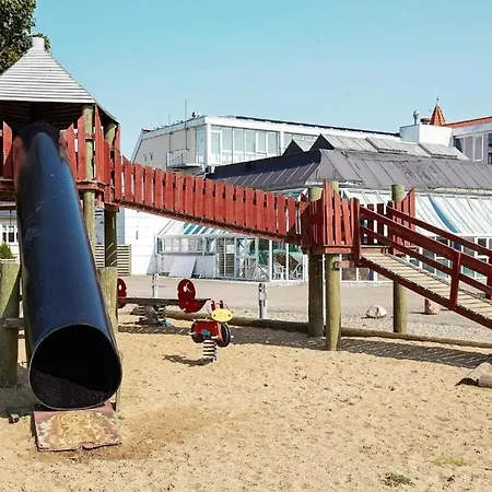 Modern With Pool & Fitness Appartement *