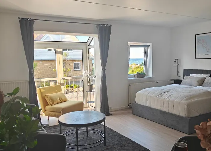 Modern With Pool & Fitness